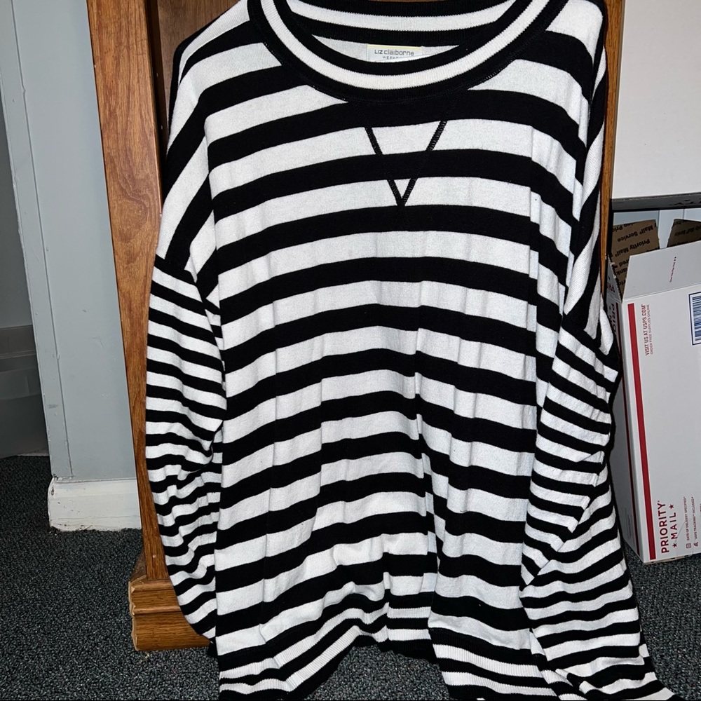 striped top